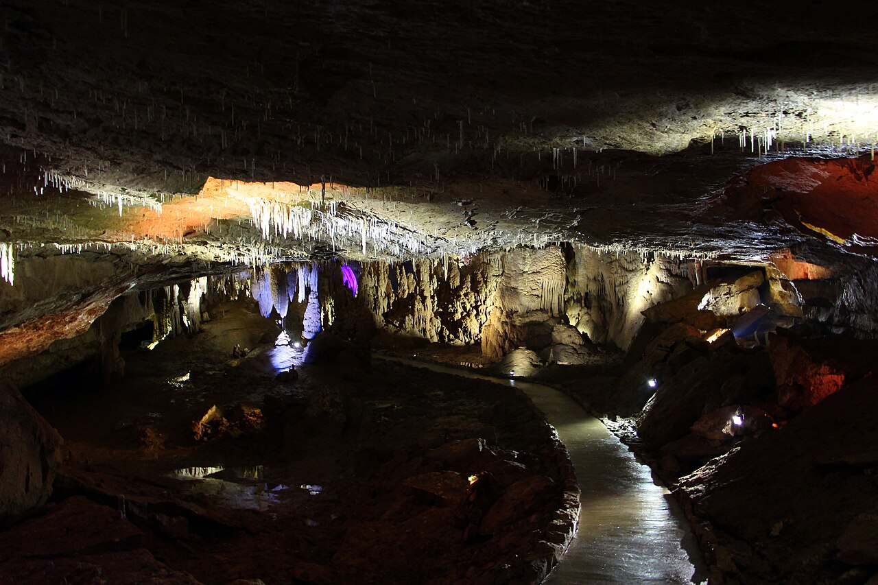 Kutaisi Caves & Monasteries